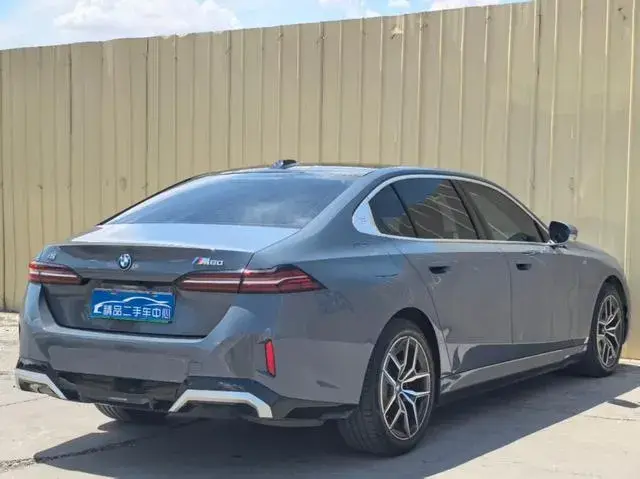 BMW I5 LUXURY 2024