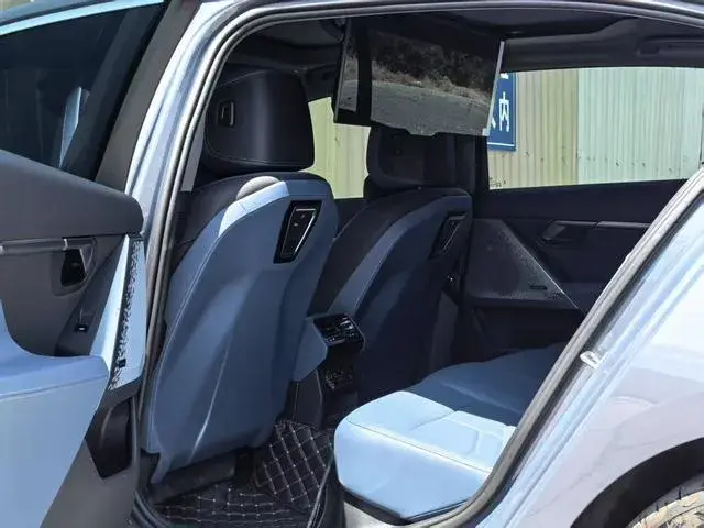 BMW I5 LUXURY 2024