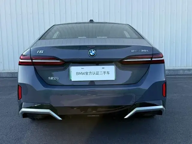 BMW I5 35L + М-ПАКЕТ 2024