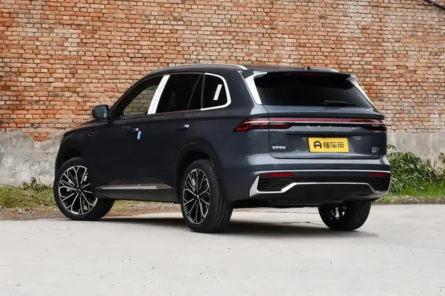 GEELY MONJARO STARWAY (МАКСИМАЛЬНАЯ С ЗИМНИМ ПАКЕТОМ) 2026