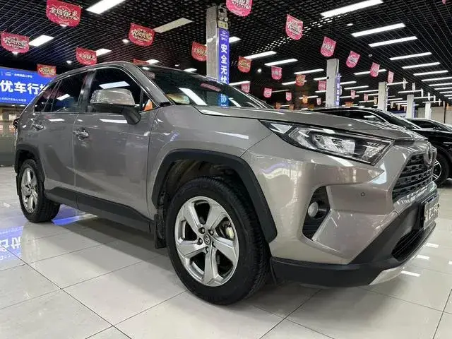 TOYOTA RAV4 2022