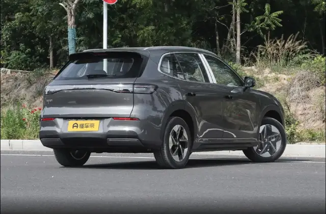 GEELY E5 2025