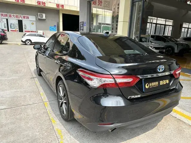 TOYOTA CAMRY HYBRID 2 2021