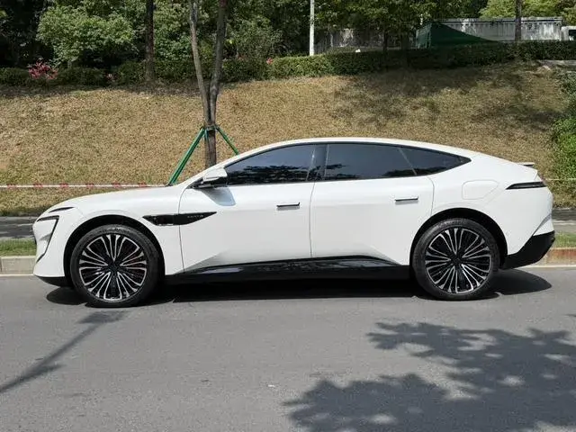 AVATR 12 ULTRA 2025