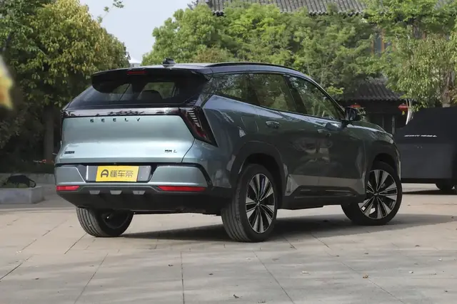 GEELY BOYUE L ГОД ПРОИЗВОДСТВА - 2026 2026