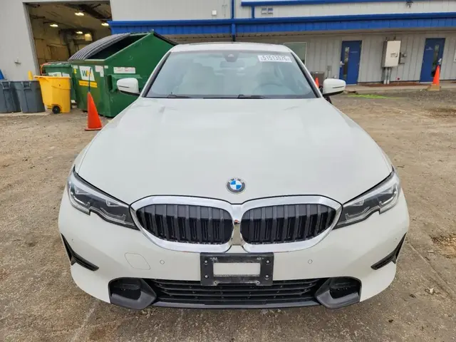 BMW 330XI 2021