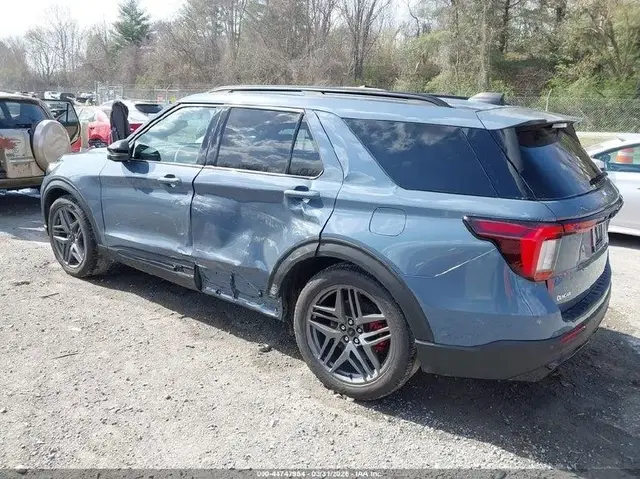 FORD EXPLORER ST 2026