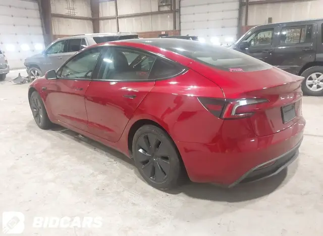 TESLA MODEL 3 LONG RANGE 2024