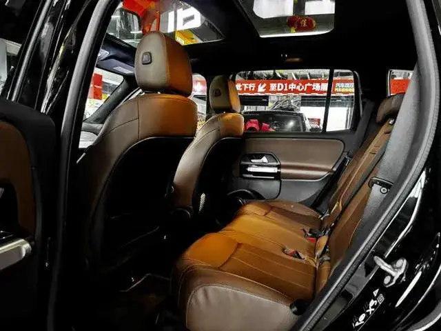 MERCEDES-BENZ GLB 200 DYNAMIC 2023