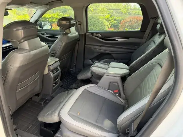 FORD EDGE L 2 2023