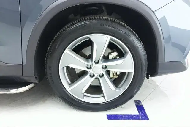 GEELY OKAVANGO PREMIUM 2023