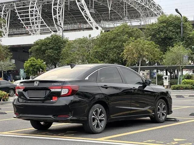 HONDA CRIDER LUXURY 2023