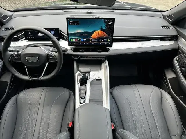 GEELY XINGRUI 2024