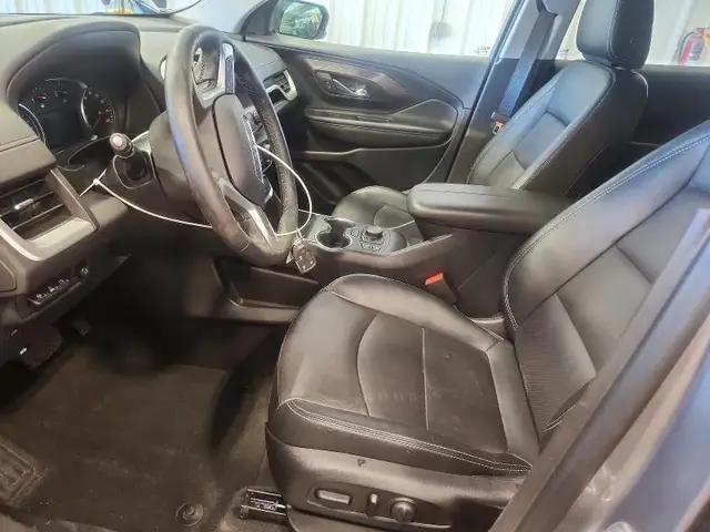 GMC TERRAIN SLT 2023