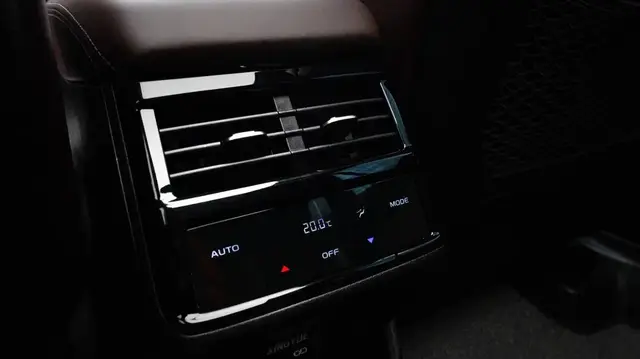 GEELY XINGYUE L 3Х-ЗОННЫЙ КЛИМАТ КОНТРОЛЬ 2021