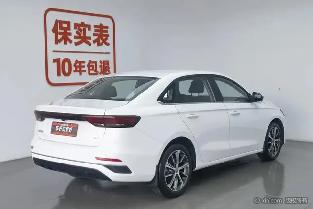 GEELY EMGRAND PREMIUM 2021
