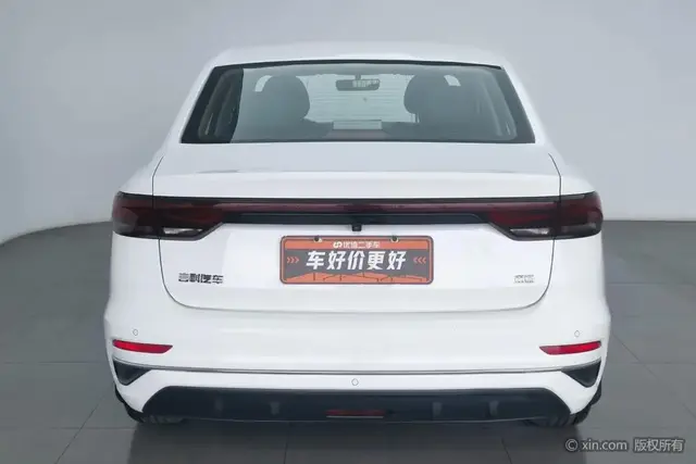 GEELY EMGRAND PREMIUM 2021