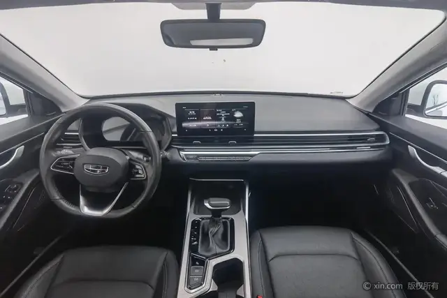 GEELY EMGRAND PREMIUM 2021