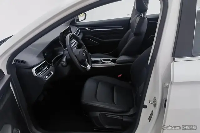 GEELY EMGRAND PREMIUM 2021