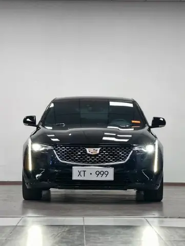 CADILLAC CT4 LUXURY 2023