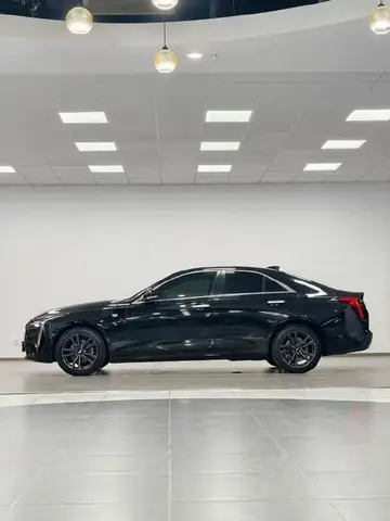 CADILLAC CT4 LUXURY 2023