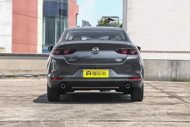 MAZDA 3 AXELA 2 2025