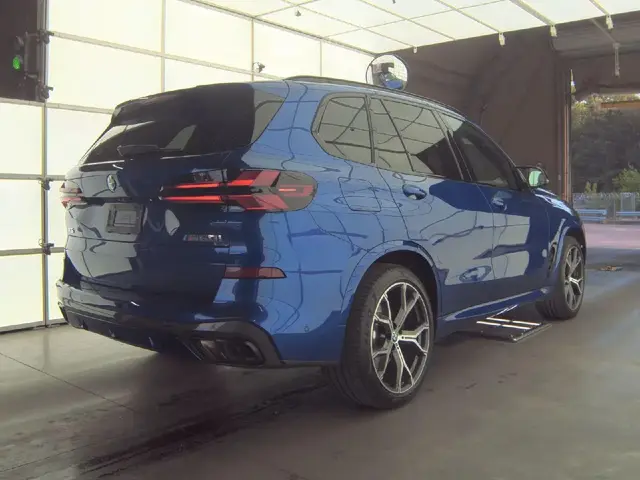 BMW X5 SPORTS ACTIVITY VEHICLE 2025
