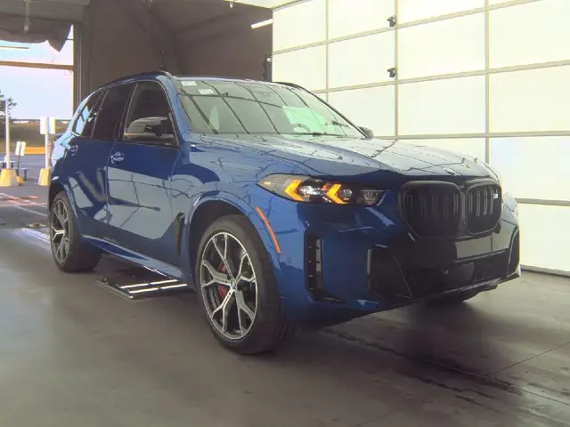 BMW X5 SPORTS ACTIVITY VEHICLE 2025
