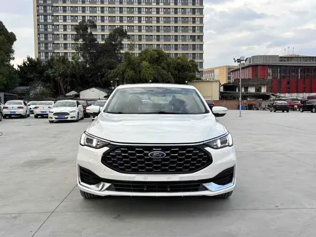 FORD FOCUS 2021