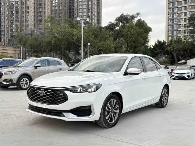 FORD FOCUS 2021