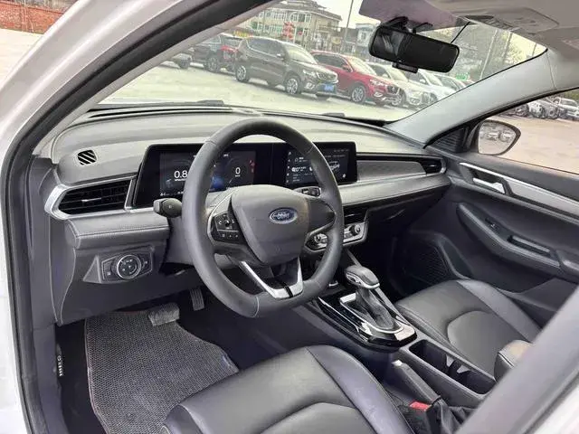 FORD FOCUS 2021