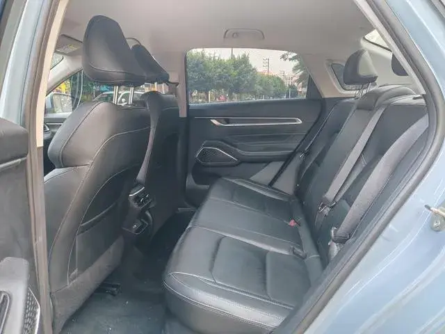 GEELY EMGRAND LUXURY 2023