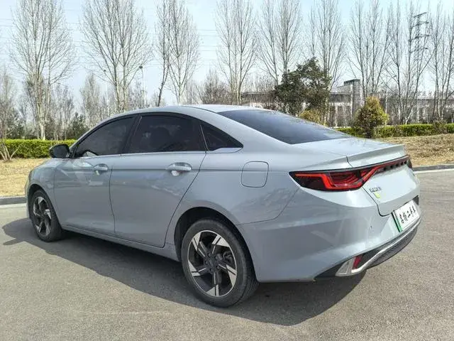 GEELY EMGRAND L HIP 2023