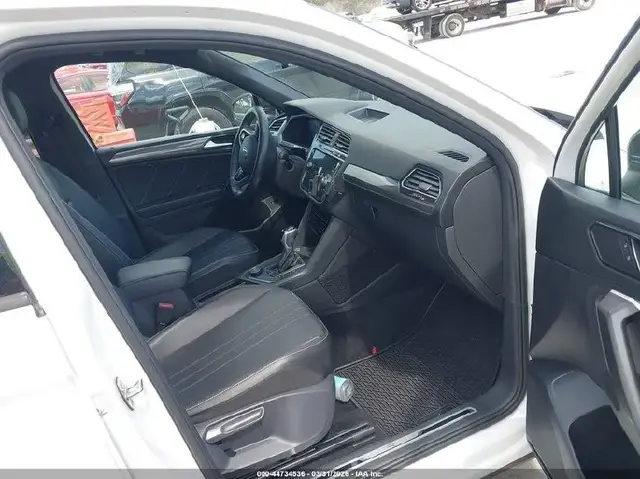 VOLKSWAGEN TIGUAN SE 2022