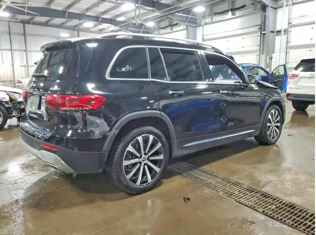 MERCEDES-BENZ GLB 250 4MATIC 2022