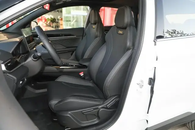 GEELY BINYUE L 2025
