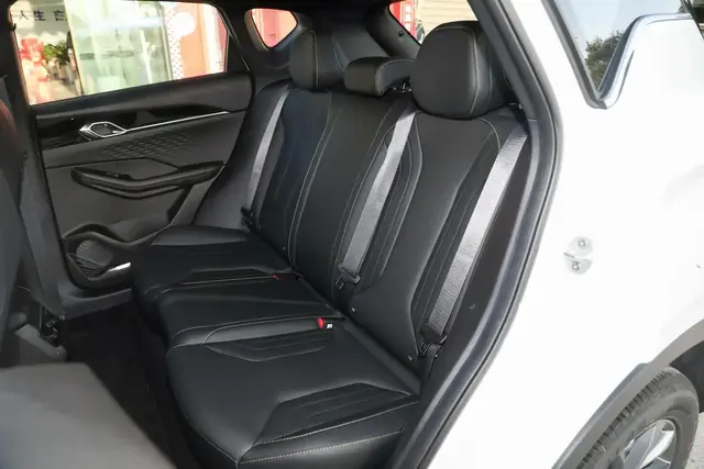GEELY BINYUE L 2025