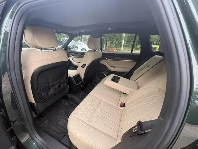 GEELY XINGYUE L 2025