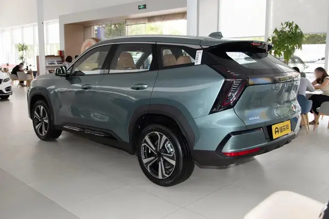 GEELY ATLAS 2026