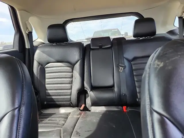 FORD EDGE SEL 2023