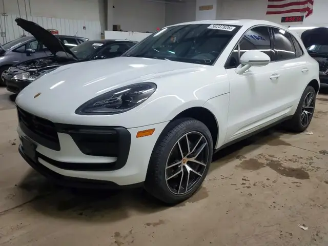 PORSCHE MACAN BASE 2023