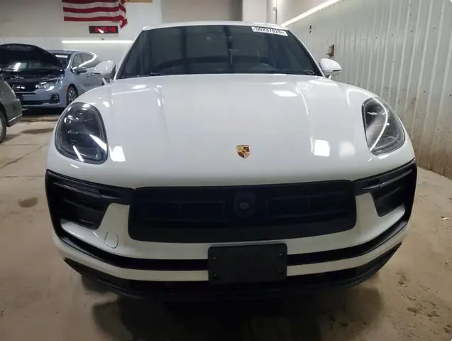 PORSCHE MACAN BASE 2023