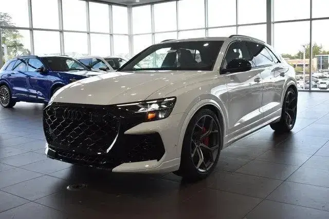 AUDI Q8 RS Q8 4 2026