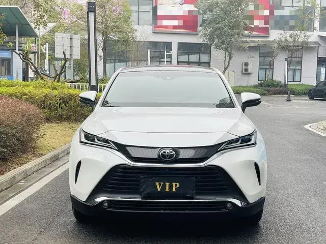 TOYOTA HARRIER PREMIUM 2023
