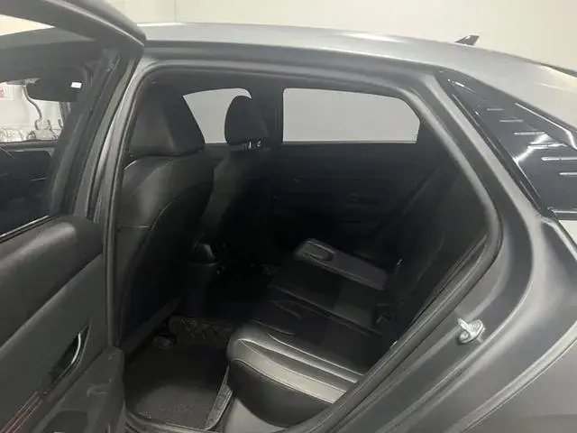 HYUNDAI ELANTRA PREMIUM 2023