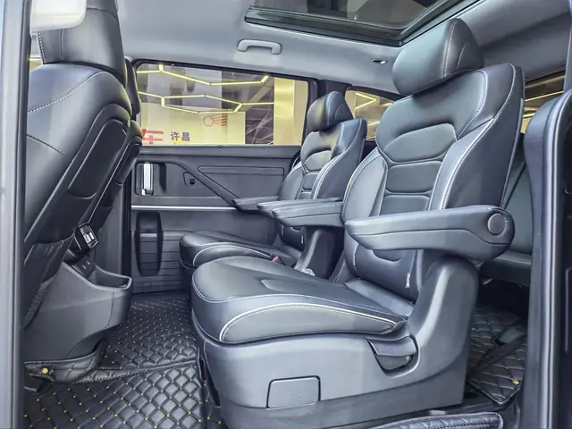 HYUNDAI CUSTO PREMIUM 2023