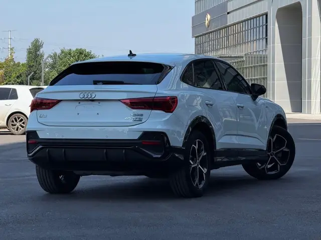 AUDI Q3 SPORTBACK 45 TFSI 2022