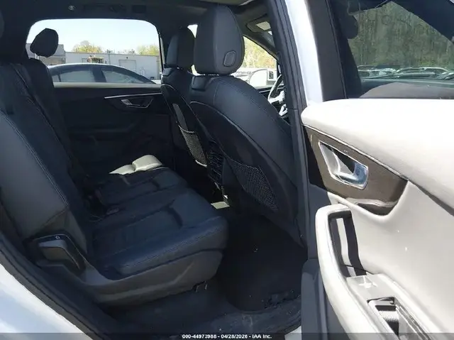 AUDI Q7 PREMIUM 2023