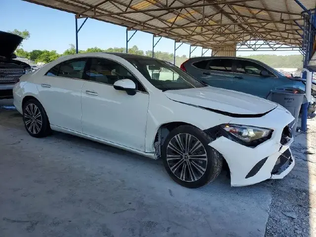 MERCEDES-BENZ CLA 250 4MATIC 2022