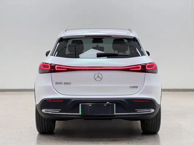 MERCEDES-BENZ EQA 260 2023